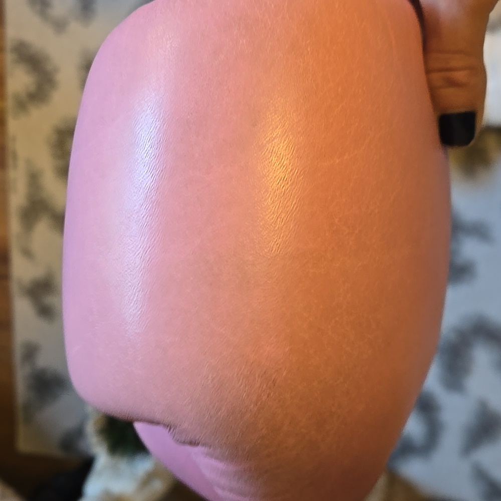 Ringside Pink Boxing Gloves - Picture 4 of 10